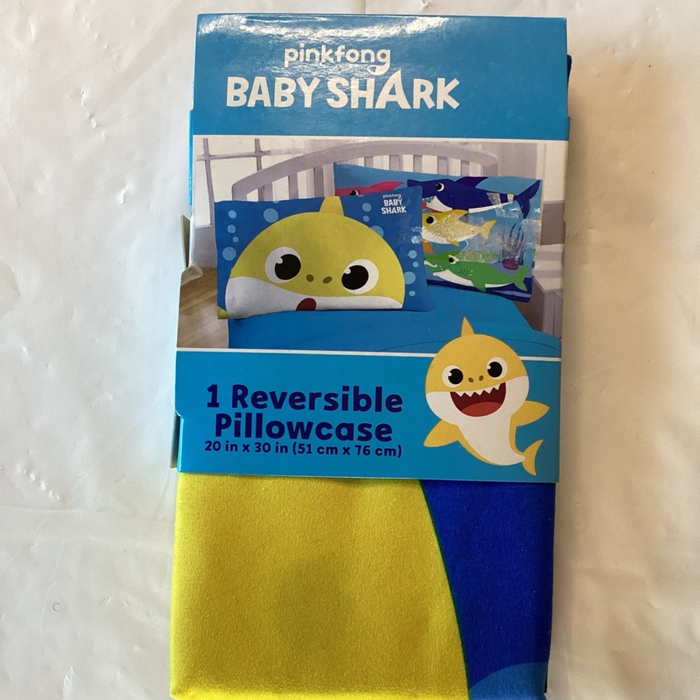 Pinkfong Baby Shark Reversible Pillowcase - Blue and Yellow